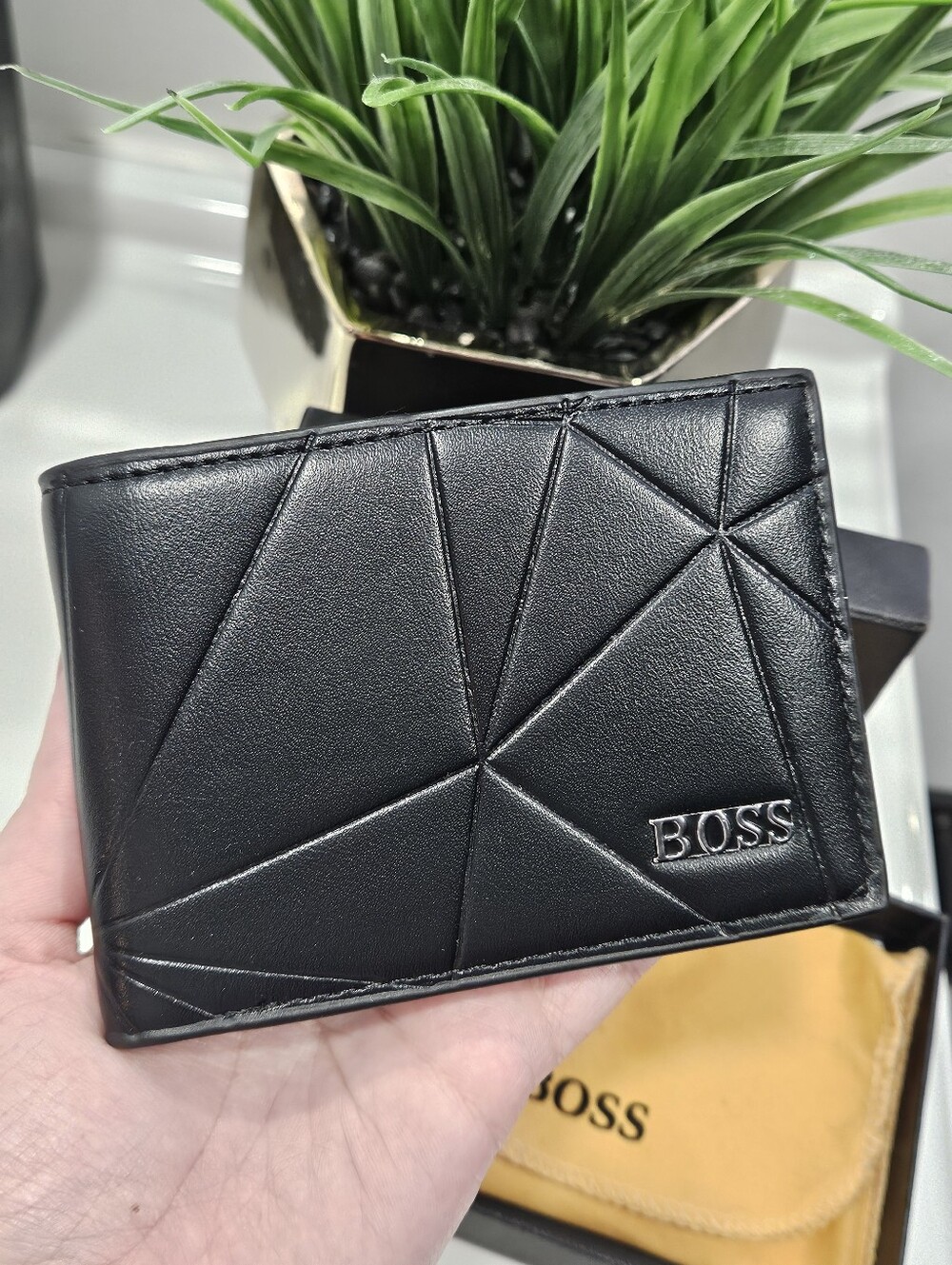 BOSS Men's Black Leather Geometric Bi-Fold Wallet